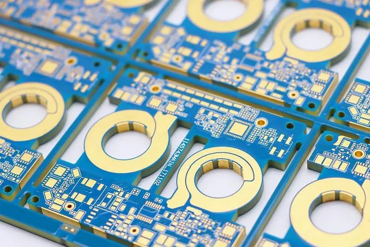 PCB上的小圓孔是什么?PCB小圓孔的種類及功能有哪些？